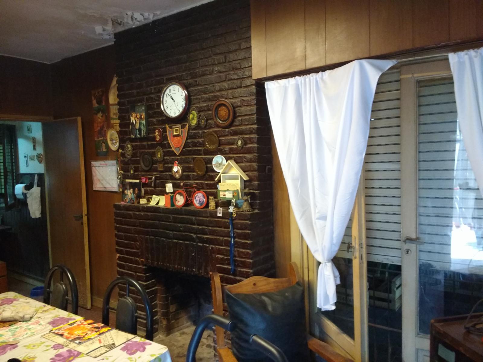 Venta casa 4 ambientes 2 dormitorios cochera cubierta 4 autos en Ituzaingó — foto 6