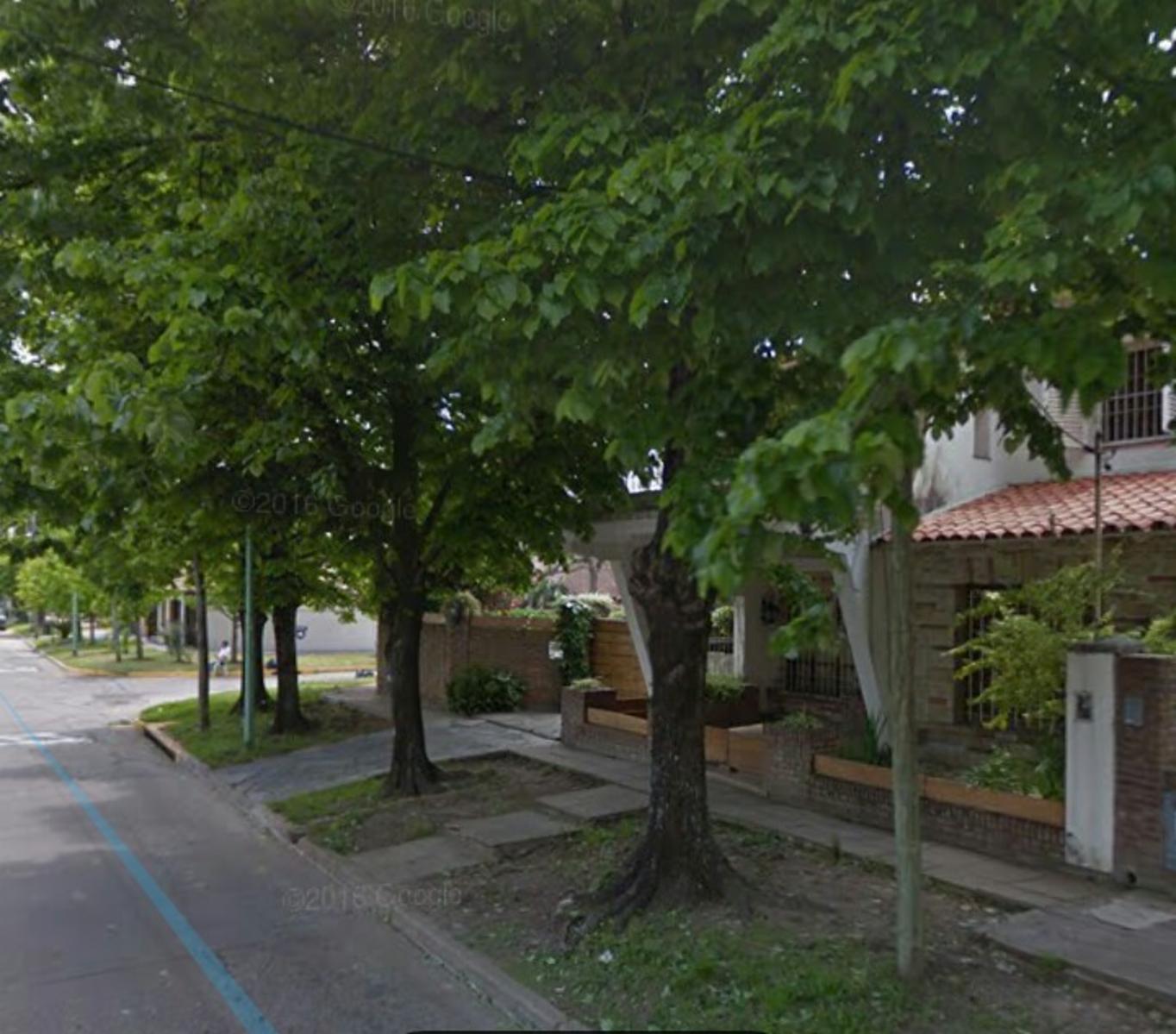 Venta casa 6 ambientes 3 dormitorios espacio para autos en San Antonio de Padua — foto 3