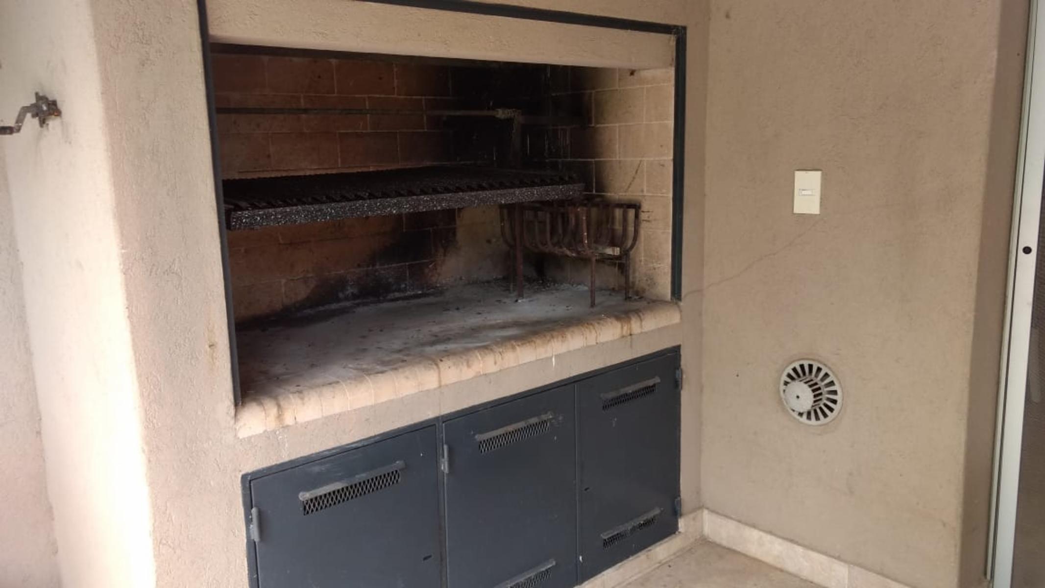 Venta Departamento Dormie PB 3 ambientes 2 dormitorios galeria parrilla jardin cochera en CC El Nacional — foto 6
