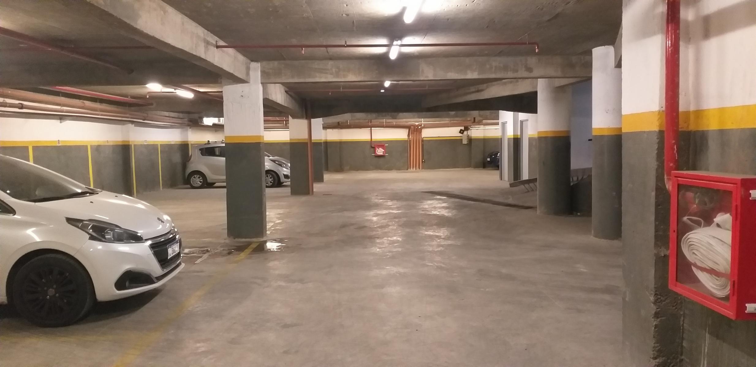 COCHERA FIJA - PORTON CON CONTROL REMOTO — foto 5