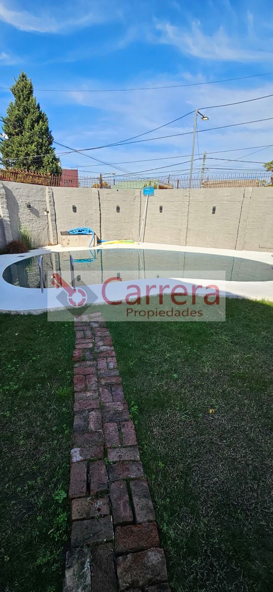 TERRENO CON PILETA QUINCHO PARRILLA COCHERA Y BAÑO en San Andrés - 21