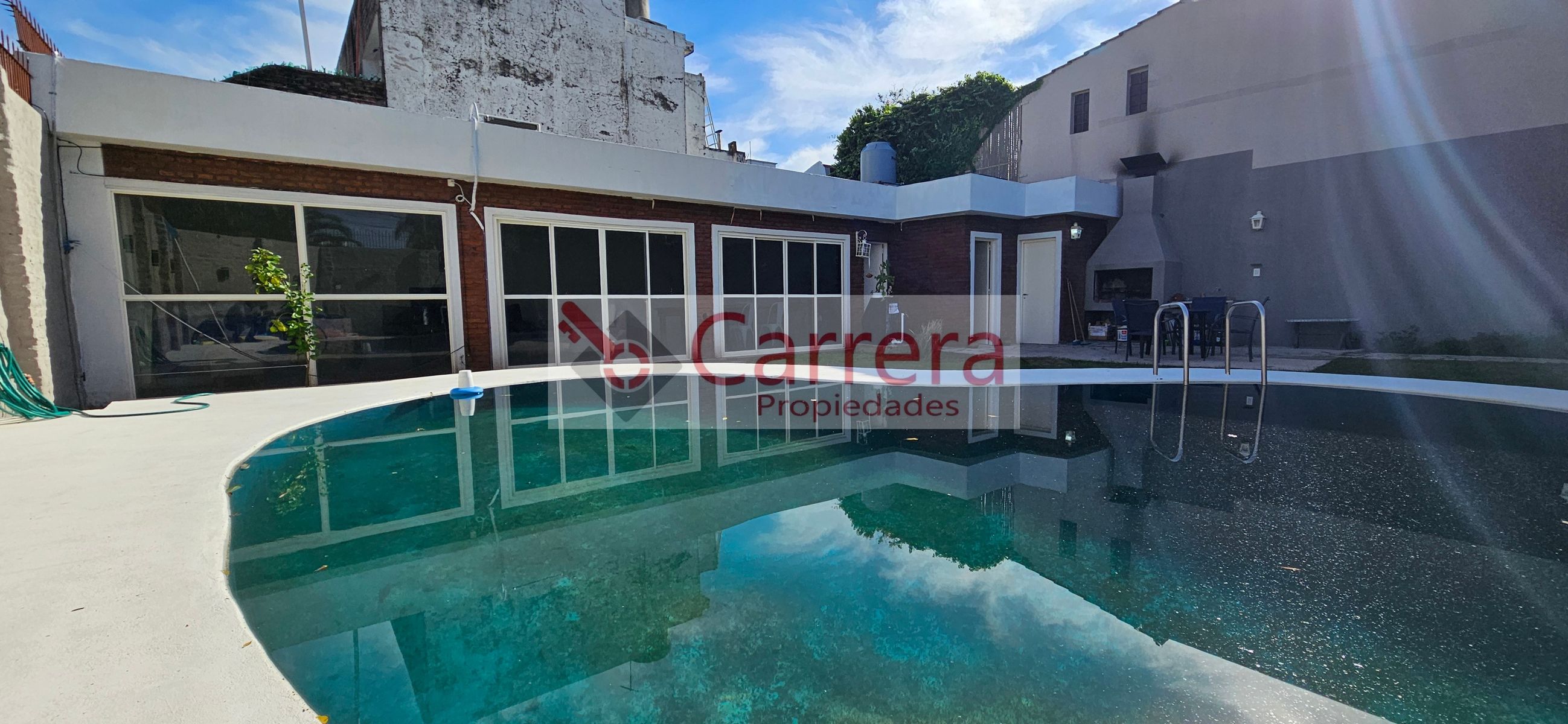 TERRENO CON PILETA QUINCHO PARRILLA COCHERA Y BAÑO en San Andrés - 1