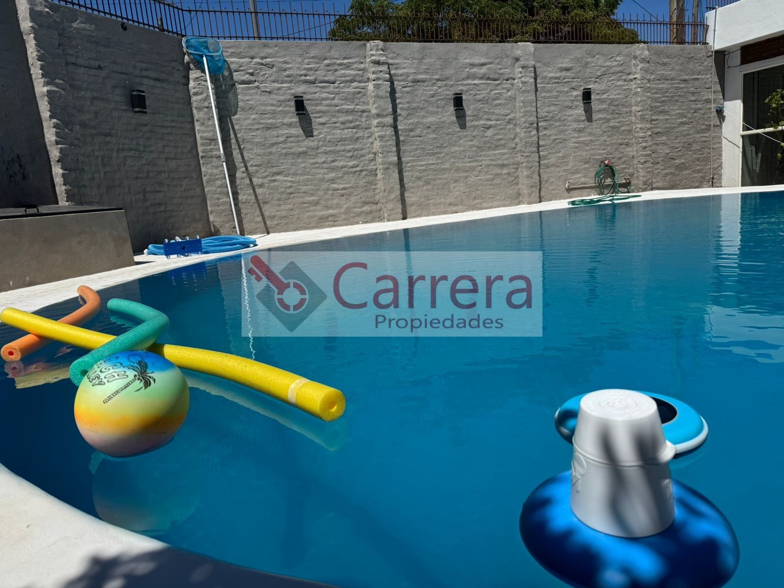 TERRENO CON PILETA QUINCHO PARRILLA COCHERA Y BAÑO en San Andrés - 33