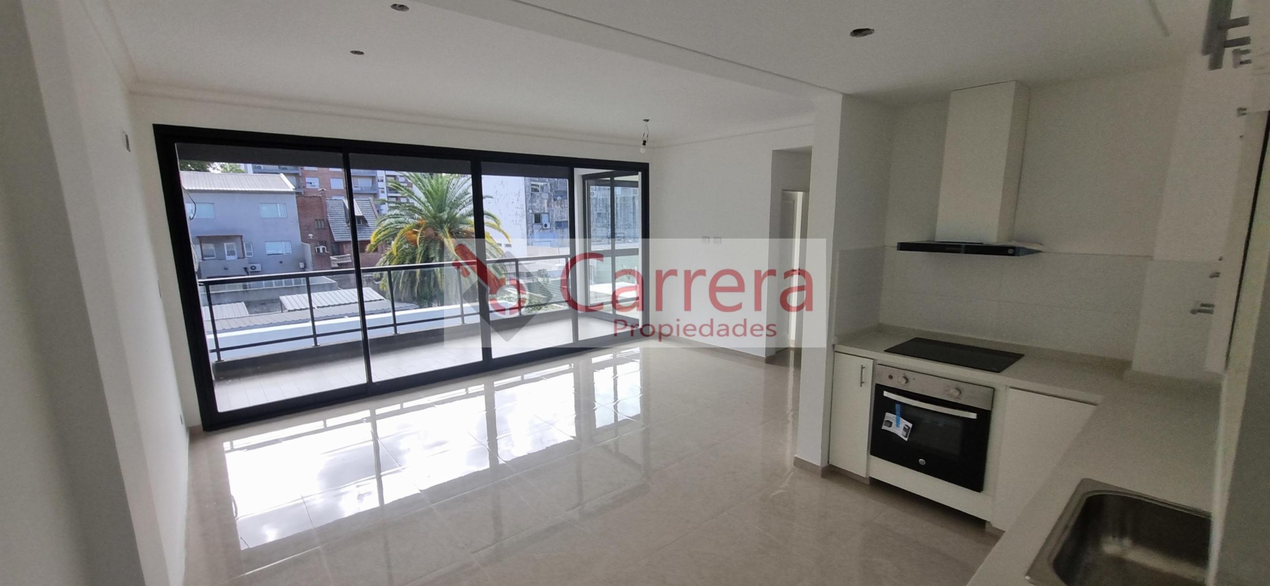 DEPTO 2 amb Y COCHERA en VENTA de 55m2 - SAN MARTIN CENTRO - 38