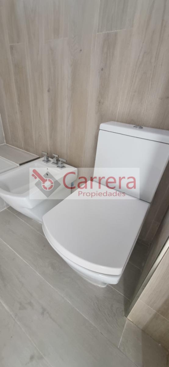 DEPTO 2 amb Y COCHERA en VENTA de 55m2 - SAN MARTIN CENTRO - 52