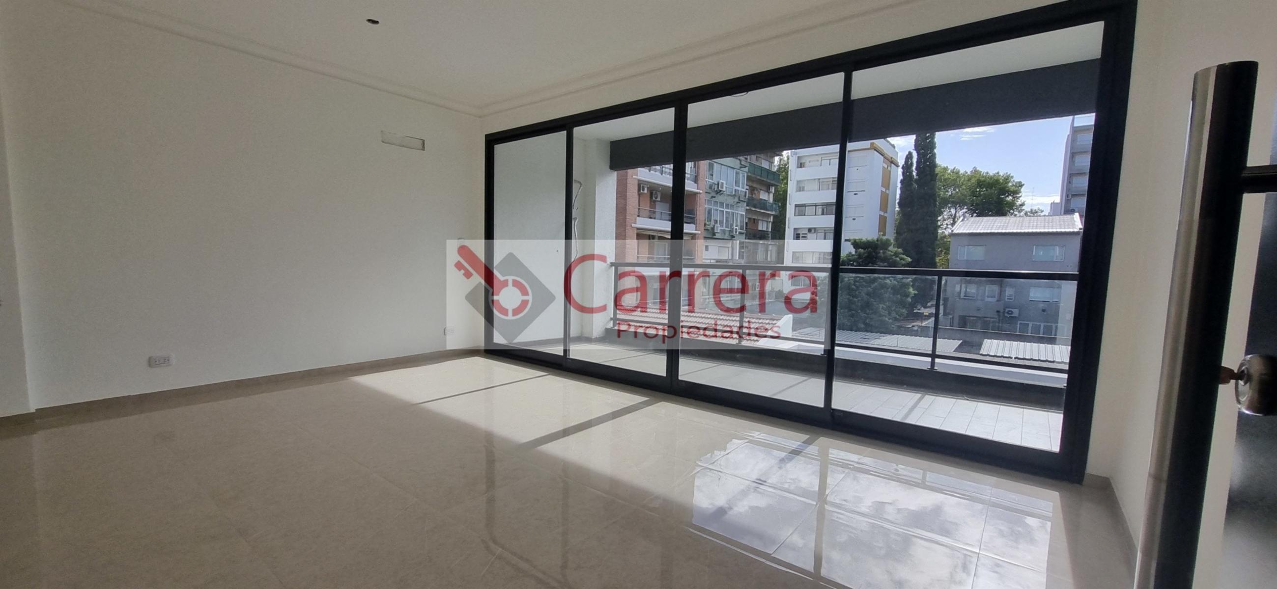 DEPTO 2 amb Y COCHERA en VENTA de 55m2 - SAN MARTIN CENTRO - 57
