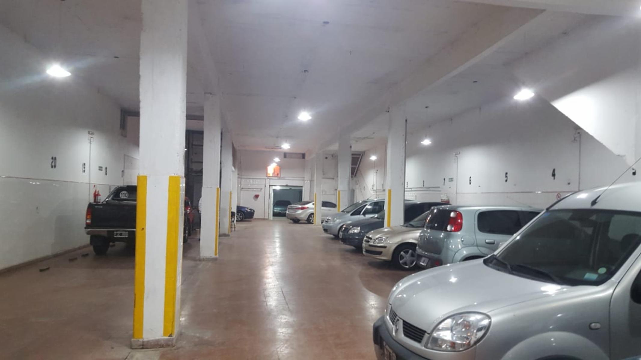 28 COCHERAS + VIVIENDA EN ZONA CENTRO - Sta Teresita, - 2