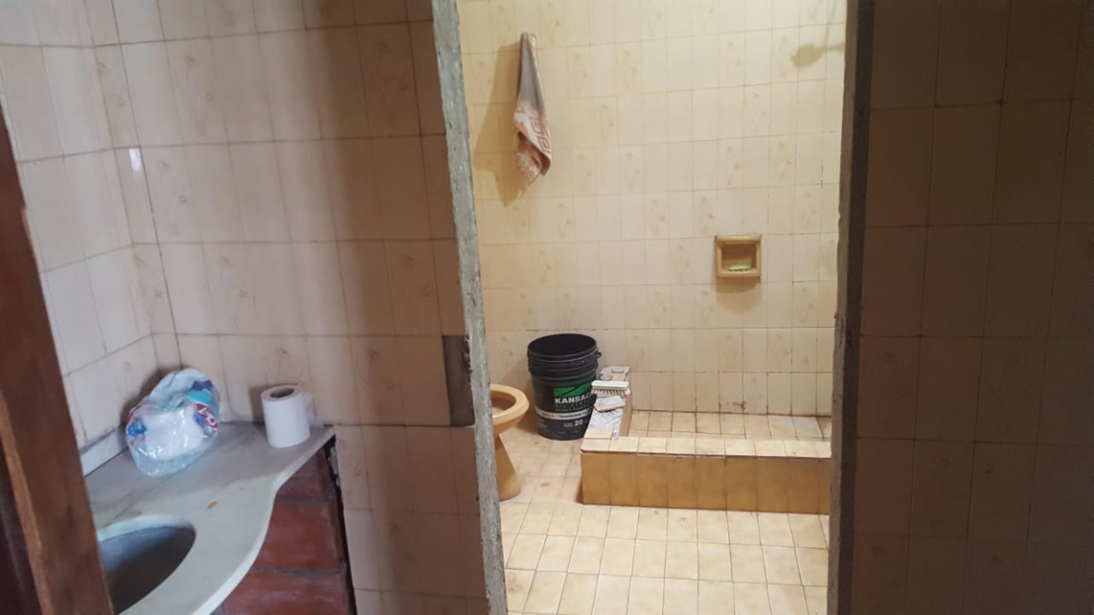 28 COCHERAS + VIVIENDA EN ZONA CENTRO - Sta Teresita, - 6