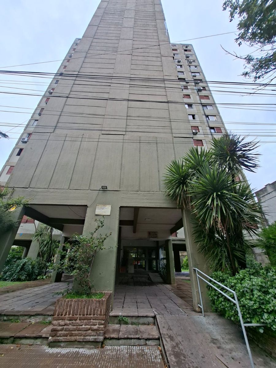 APTO A CREDITO- Buenos Aires 2521 -09-01