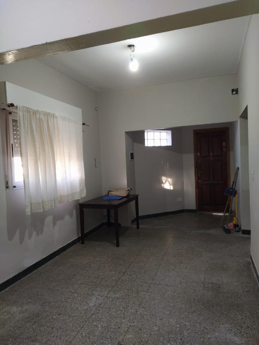 Moreno 3350 -esquina Pasaje Blanque — foto 4
