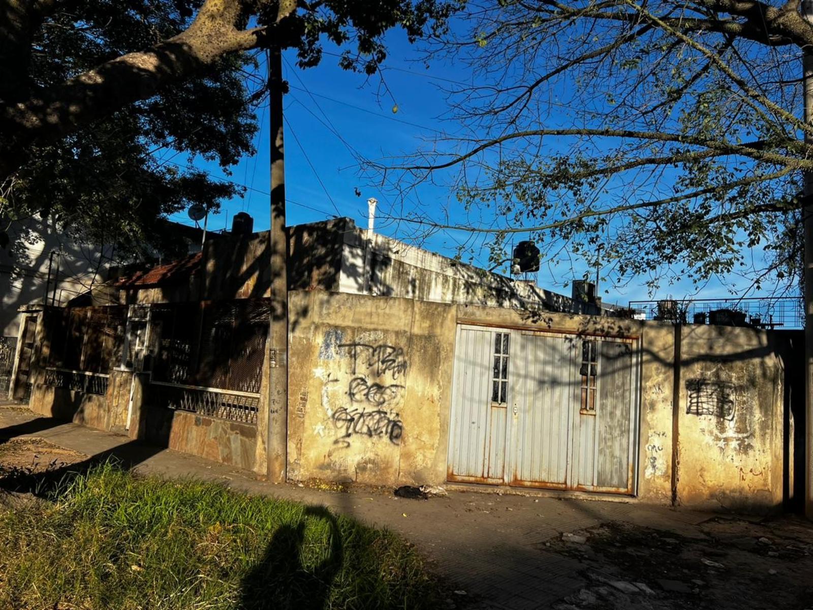 Lola Mora 193 esq. Pavón — foto 2