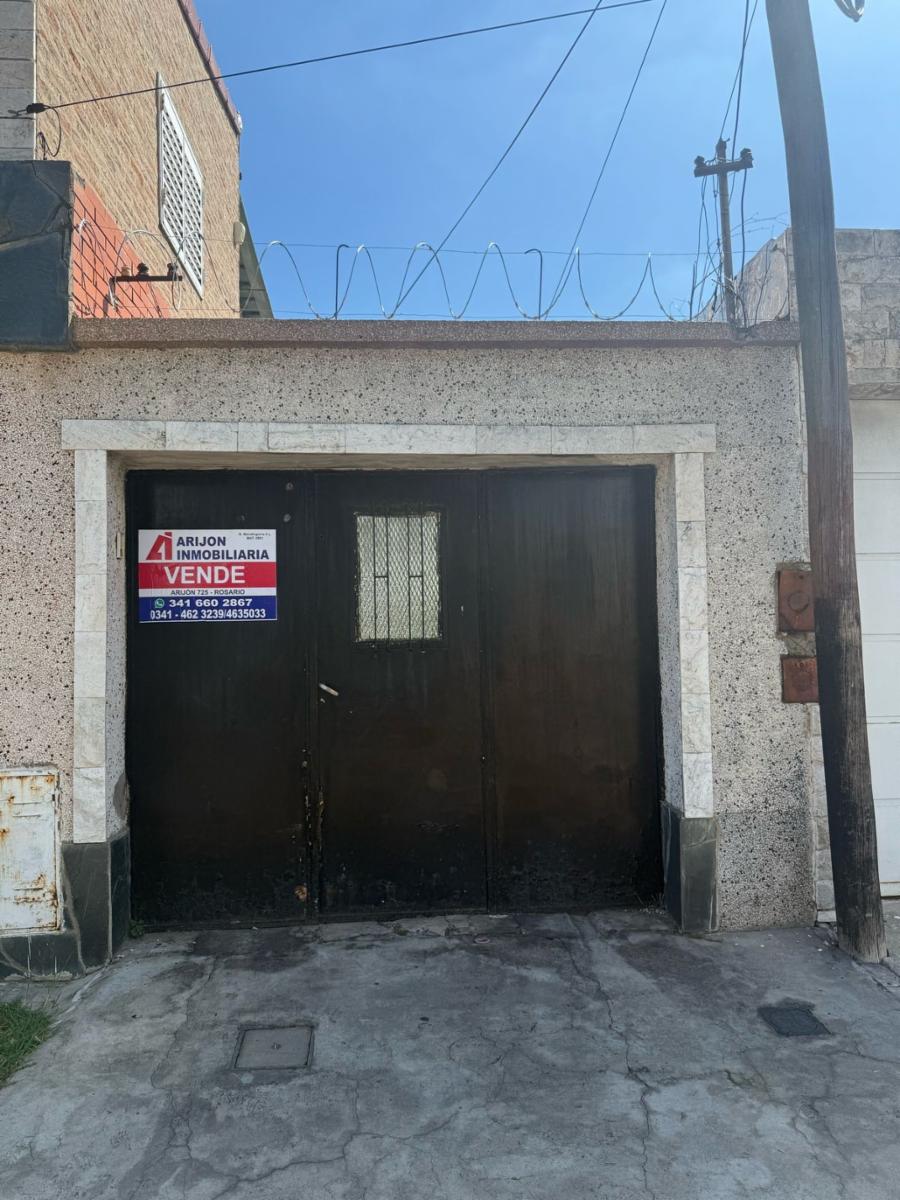 Entre Rios 5728 - casa a reciclar