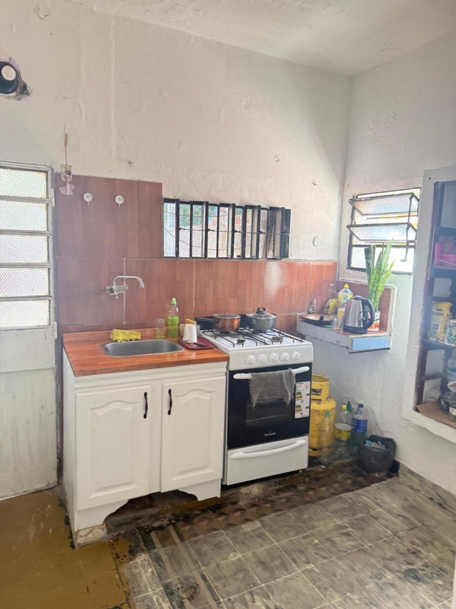 Corrientes 6040 - casa al frente — foto 4