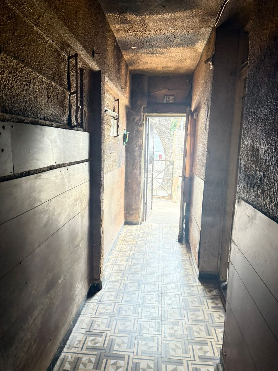 Lainez 222- casa al frente - 2