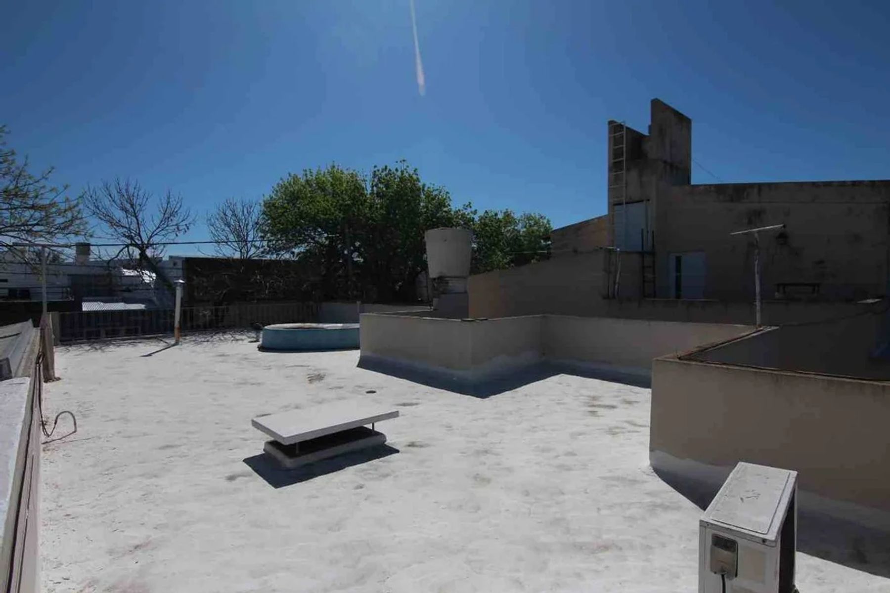 Corrientes 5539- excelente casa al frente en tiro suizo — foto 7