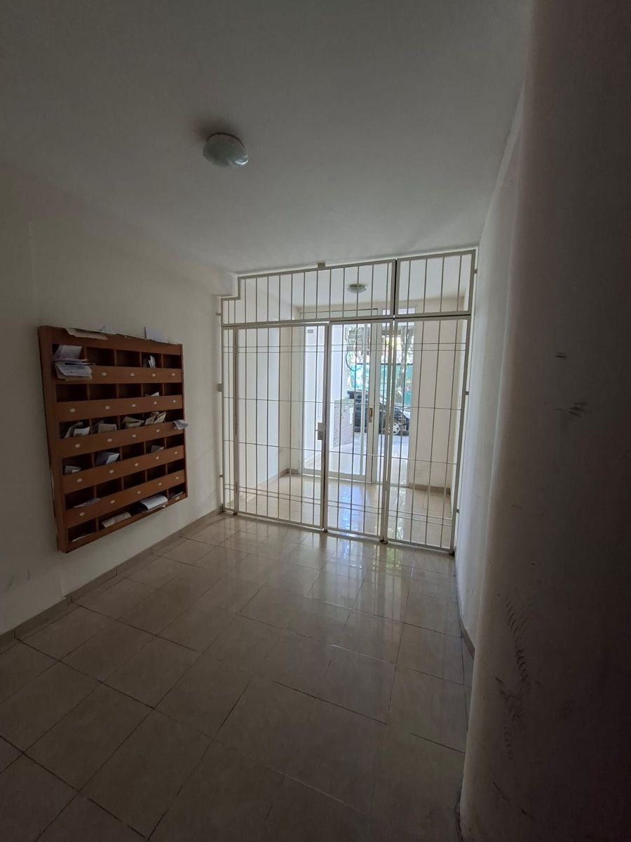 Zeballos 578 (09-02) - 4