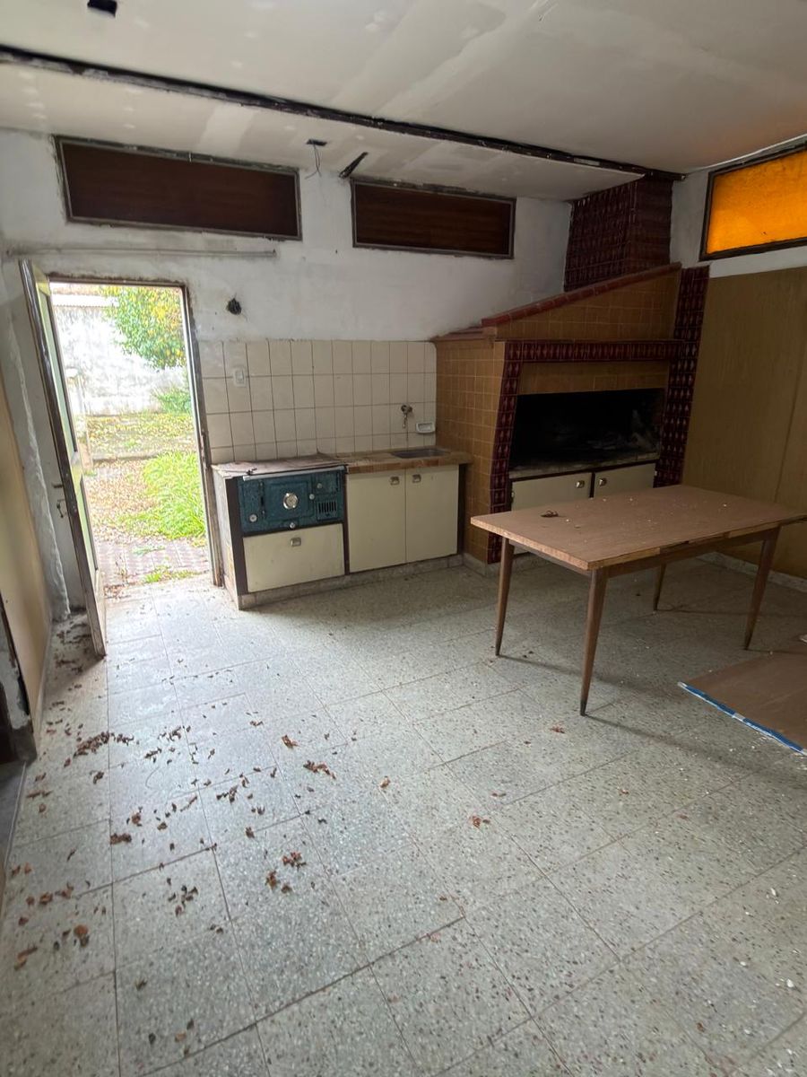 Apta a crédito-Hungria 6052- casa al frente - 9