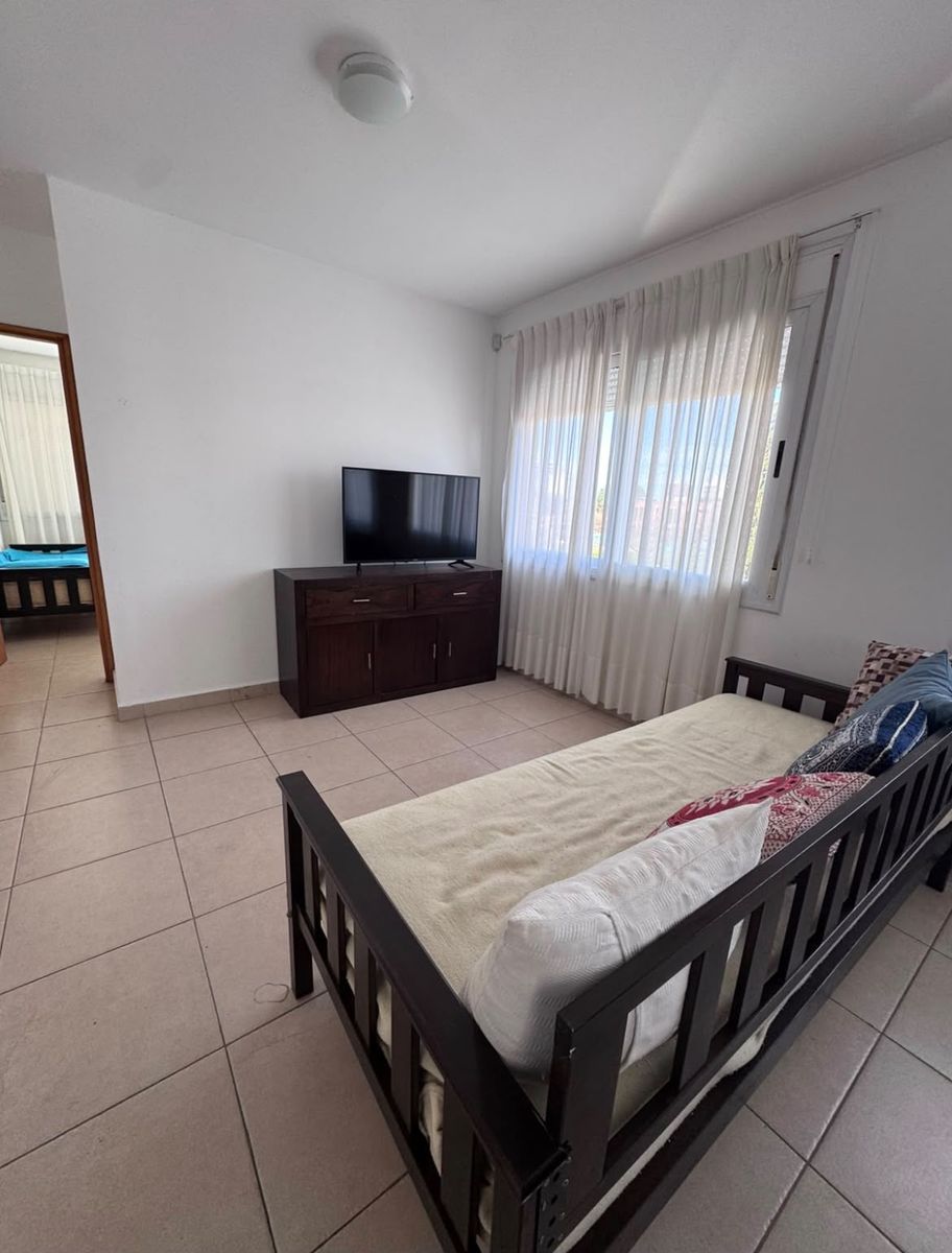 Dpto Ubicación privilegiada: a solo 1 cuadra del centro y 3 cuadras de la playa. — foto 6