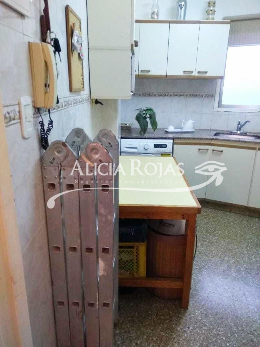 Excelente Dpto 3 Amb Frente c/ balcon. 1pso x esc. Delgado 1000. Colegiales - 5