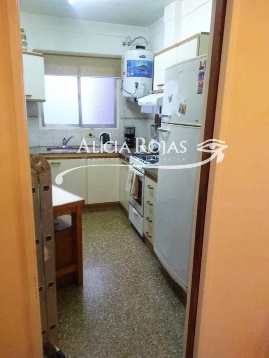 Excelente Dpto 3 Amb Frente c/ balcon. 1pso x esc. Delgado 1000. Colegiales - 17