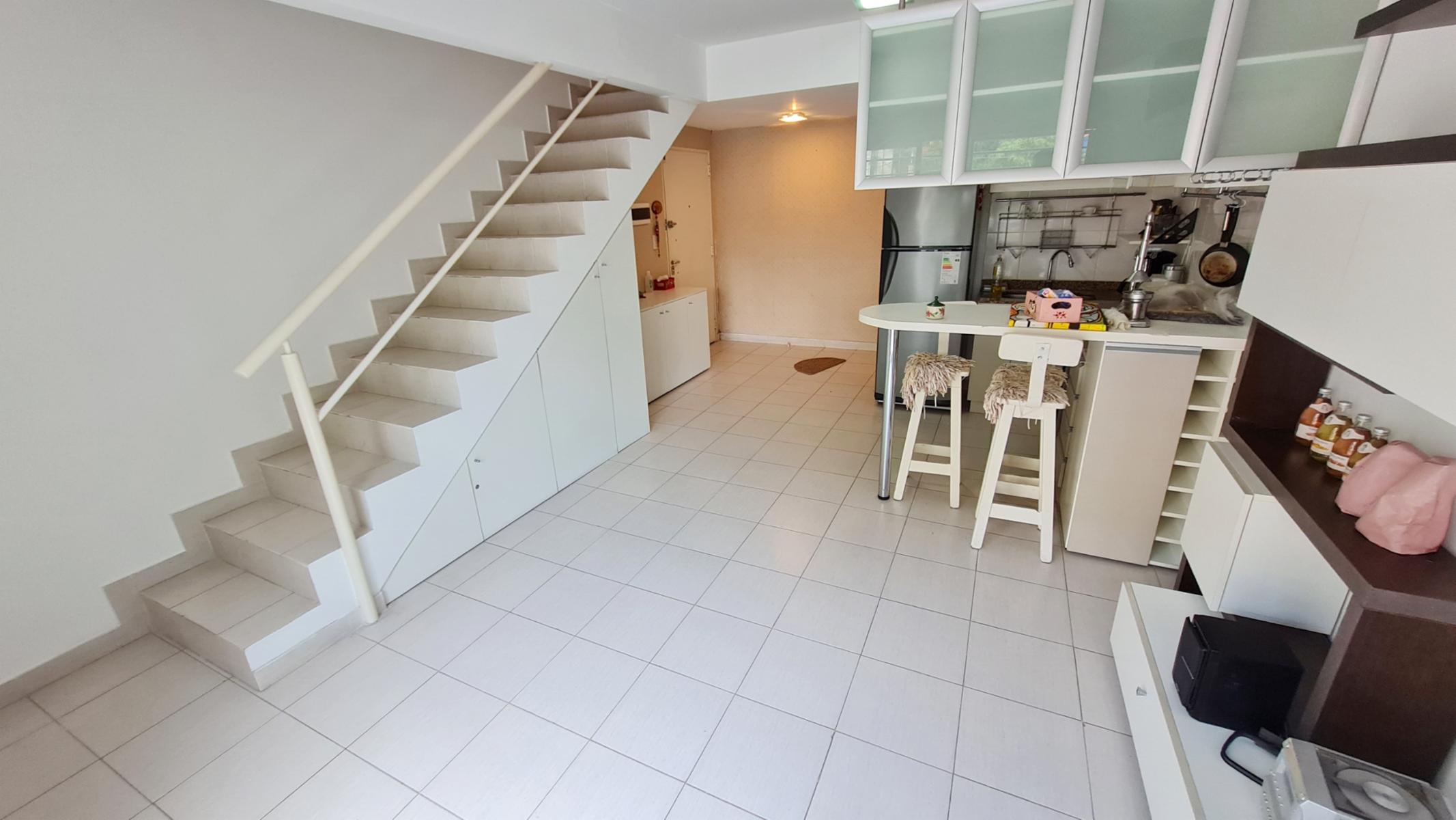 Excelente Dúplex 2 Amb **Apto crédito** con Doble Balcón. Lugones 1700.Villa Urquiza — foto 5