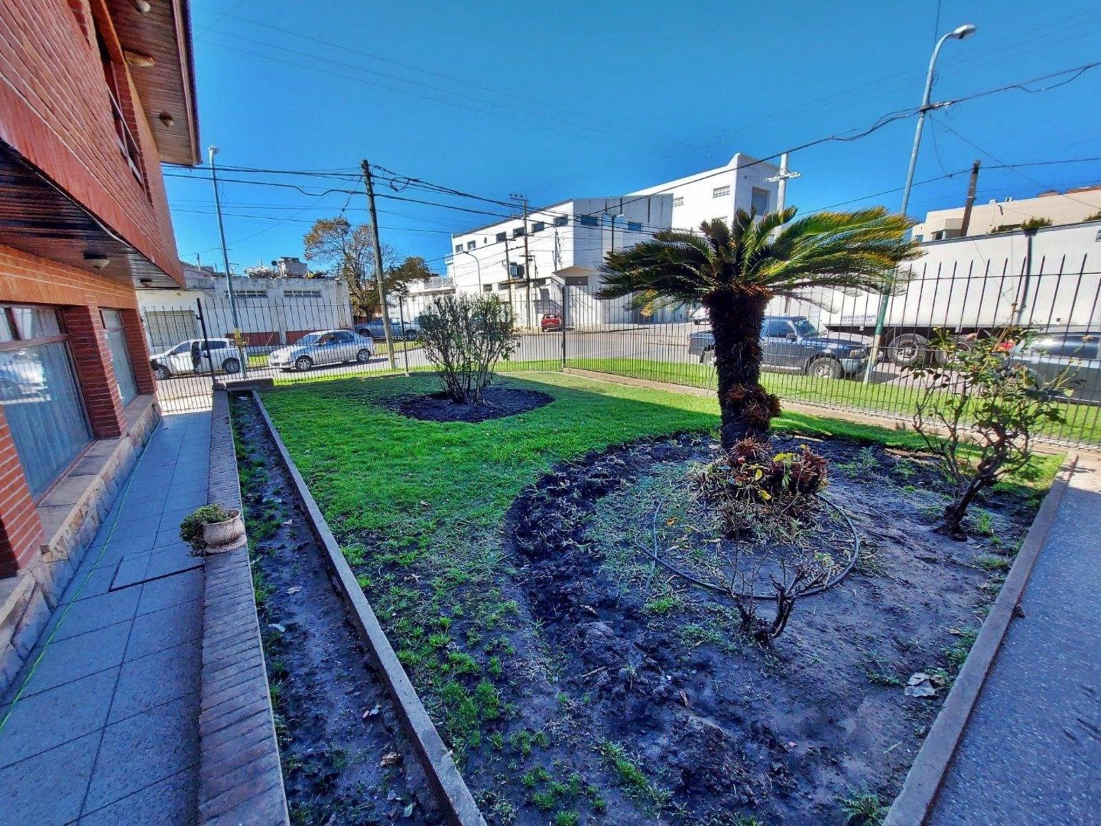 Venta Chalet 4 amb parque Cochera Posadas 1000 Mar del Plata — foto 2