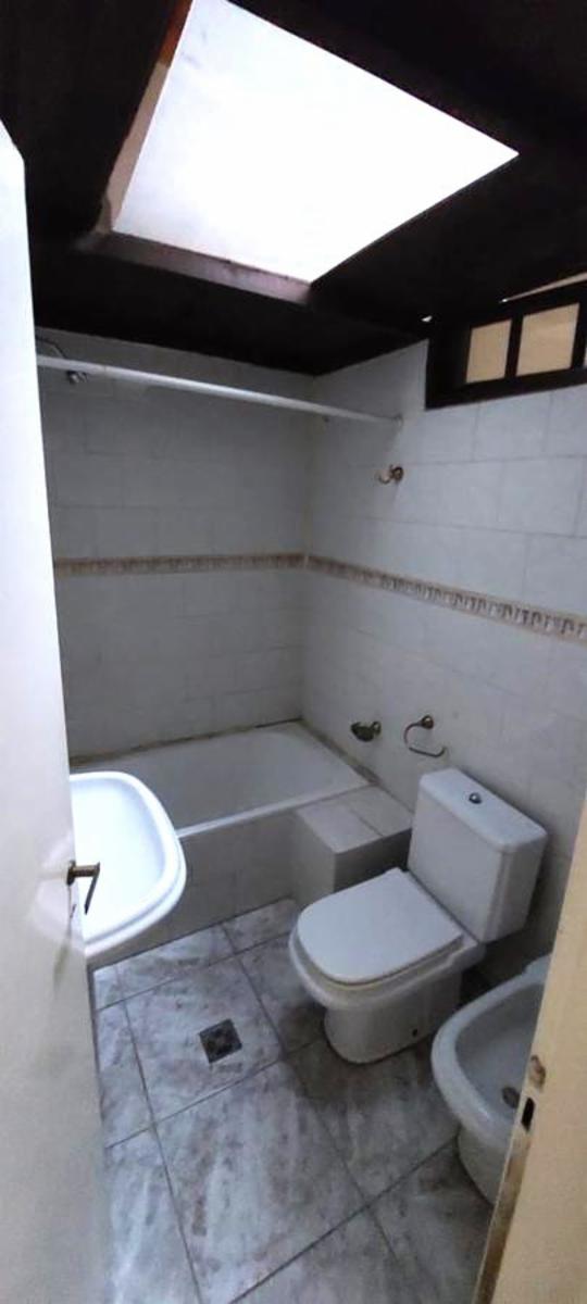 Excelente Ph Duplex De 3 Amb. Frente. 45mts. Balcón Terraza. Calle 12. 1600. Zona Céntrica. La Plata — foto 12