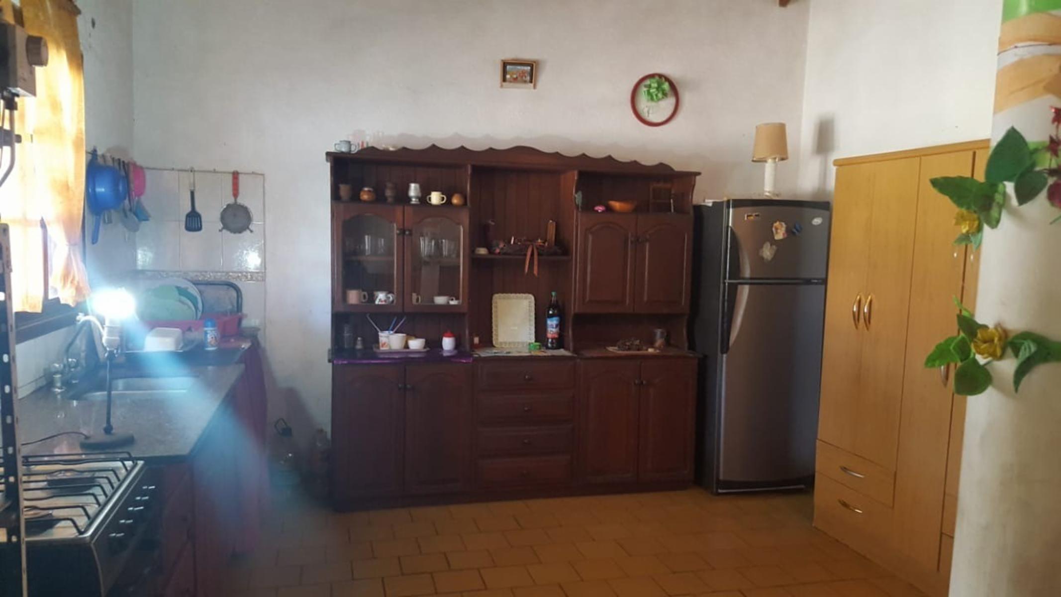 Excelente Casa De Lote Propio. 3 Amb. Amplio Jardín. 405mts. Calle 40 Al 600. San Clemente Del Tuyú — foto 4