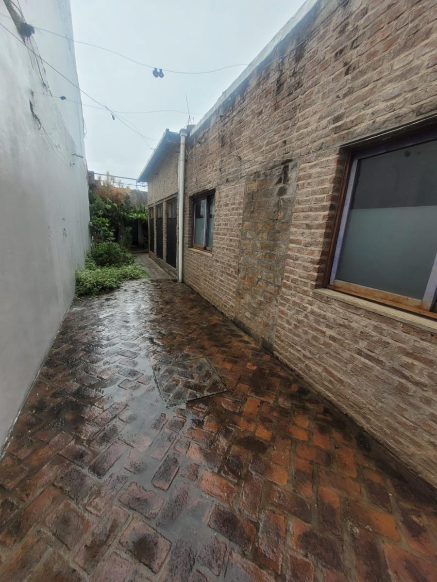 Excelente casa lote propio 10x29.28 con casa y local. Lezica 4100 San Justo — foto 4