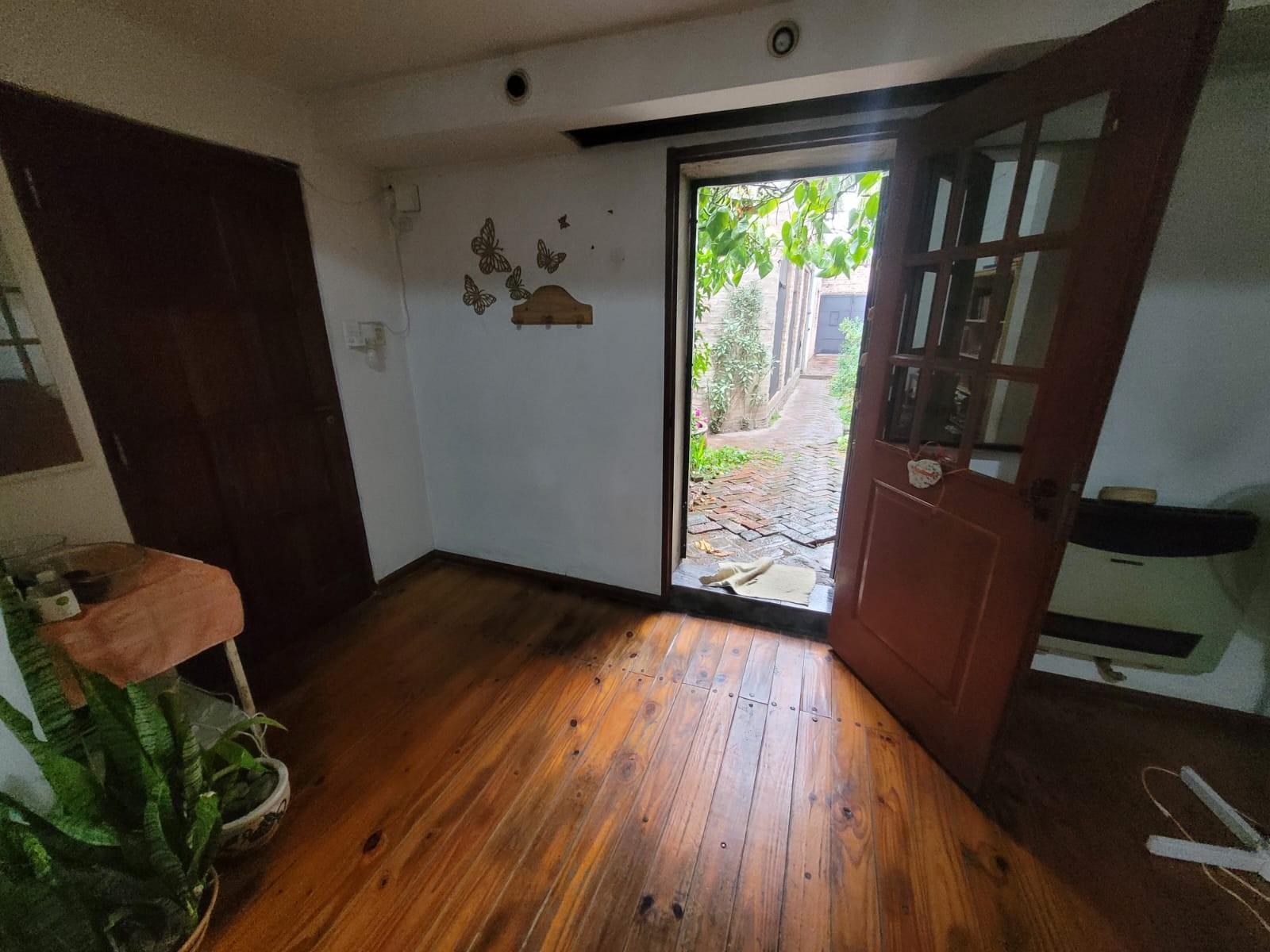 Excelente casa lote propio 10x29.28 con casa y local. Lezica 4100 San Justo — foto 15