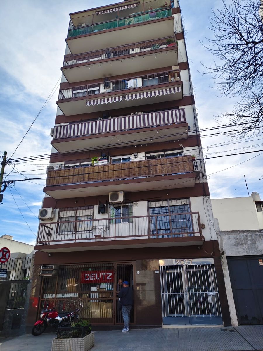Excelente Dpto 1 Amb 25 Mts **apto Crédito**. Rondeau 2500 P. Patricios — foto 2