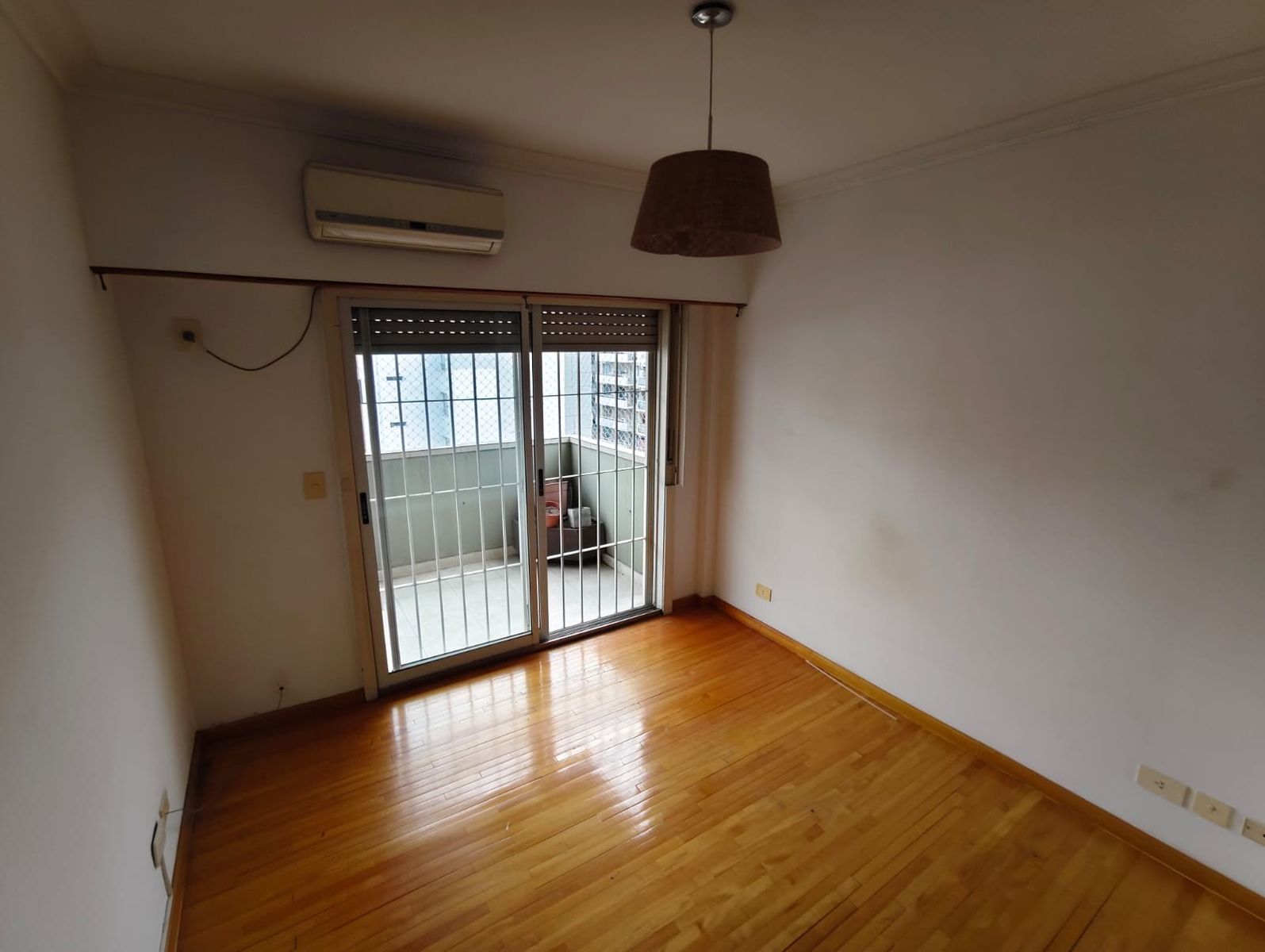 Excelente Semipiso de 4 Amb al Fte con cochera.**Apto Credito**. 96mts.Pacheco 2700. V Urquiza — foto 14
