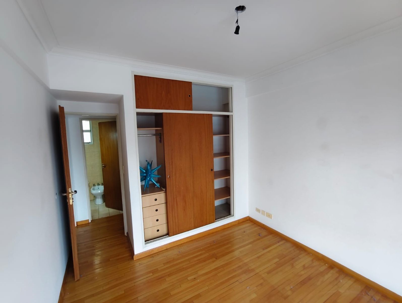 Excelente Semipiso de 4 Amb al Fte con cochera.**Apto Credito**. 96mts.Pacheco 2700. V Urquiza — foto 15