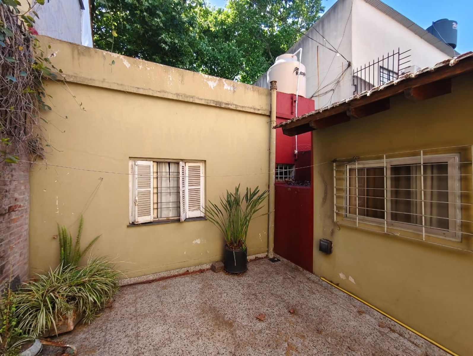 Excelente Casa 6.87x 13.33 De 4 Amb. 91 Mts. Pueyrredon 300. Lomas De Zamora — foto 5