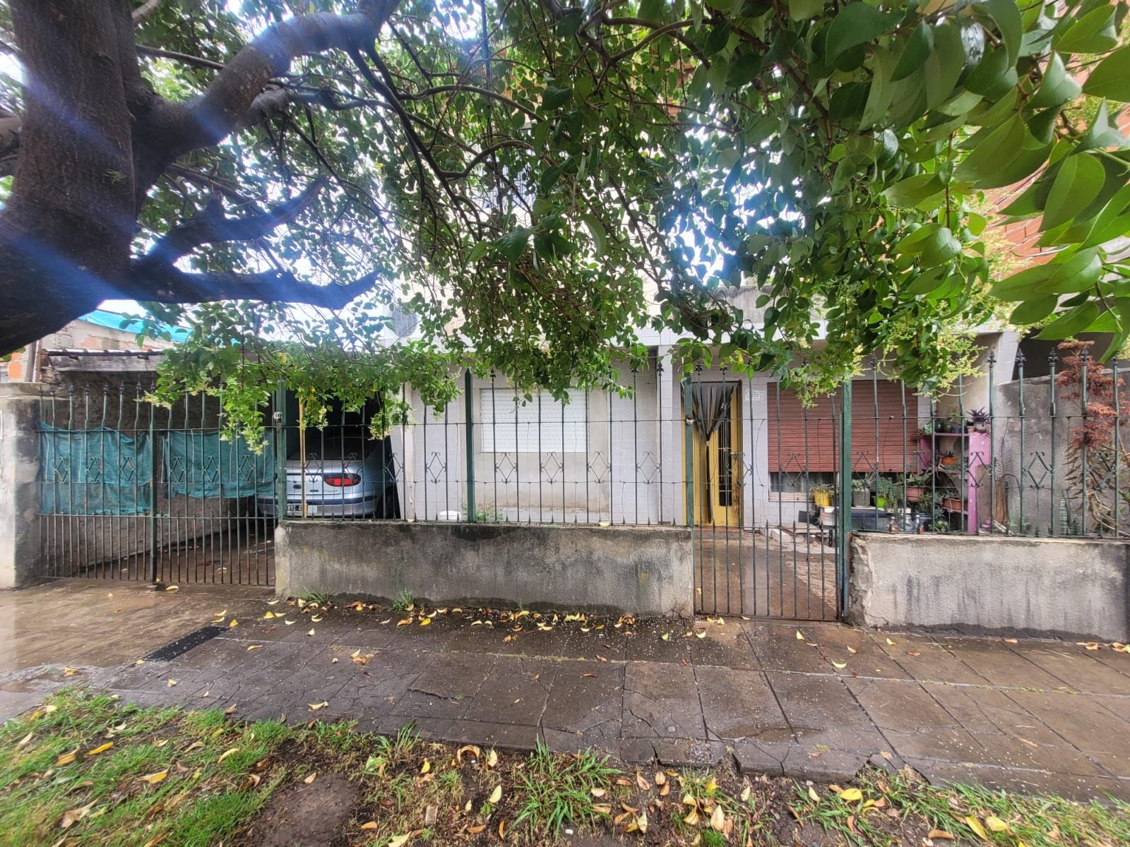 Excelente Casa de Lote Propio Con 3 Ph 150mts Cub Churrinche 3700 Temperley — foto 2