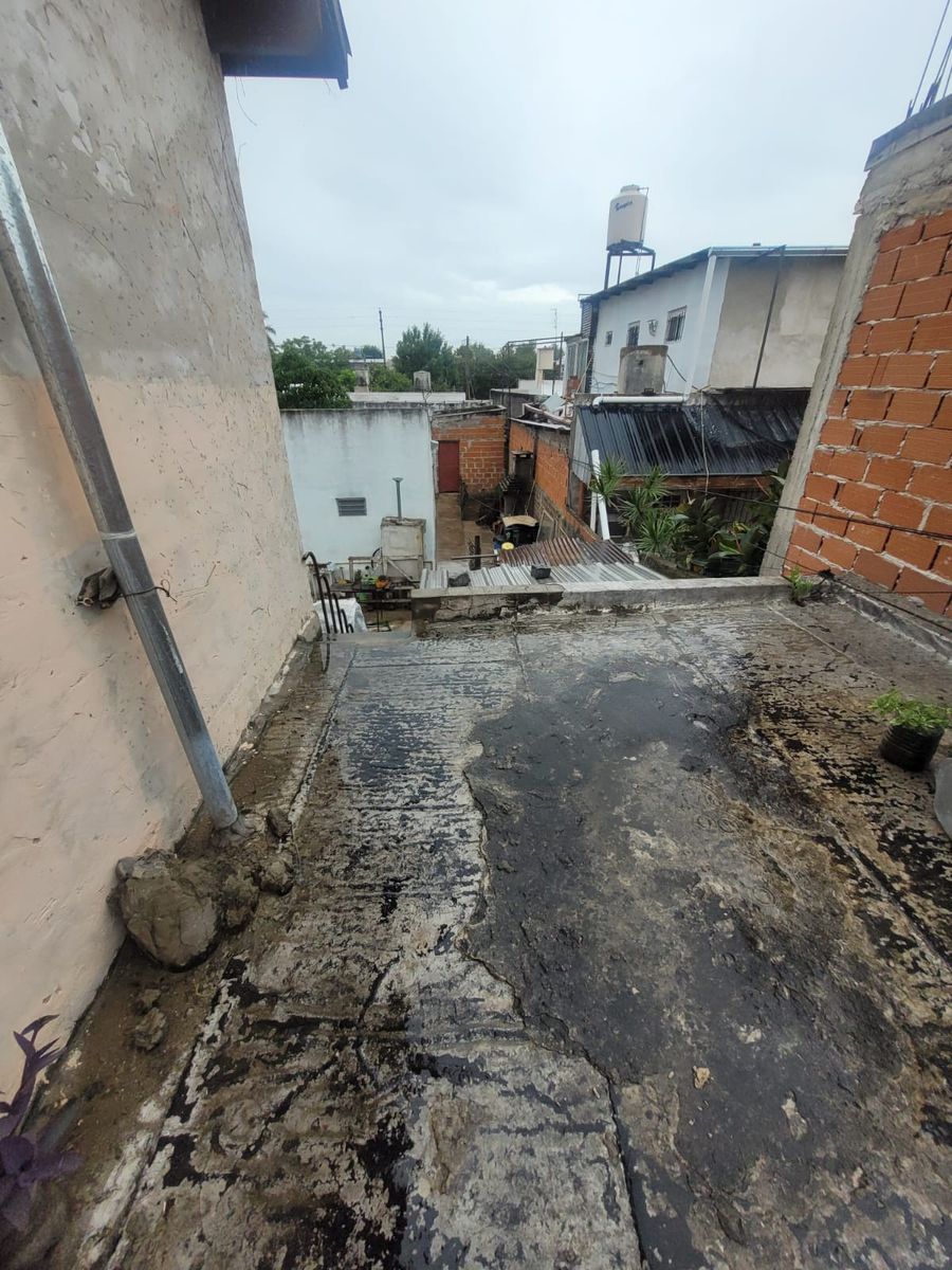 Excelente Casa de Lote Propio Con 3 Ph 150mts Cub Churrinche 3700 Temperley — foto 10
