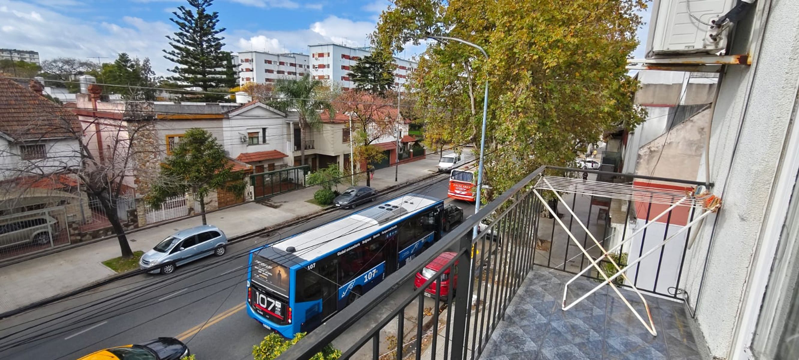 Excelente dpto 3 amb 2ºPso x esc Fte c/balcon 57 mts. Av Olivera 400. Floresta - 2