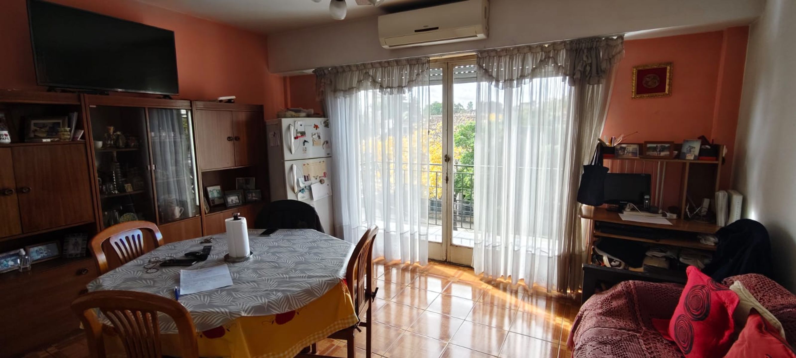 Excelente dpto 3 amb 2ºPso x esc Fte c/balcon 57 mts. Av Olivera 400. Floresta - 8
