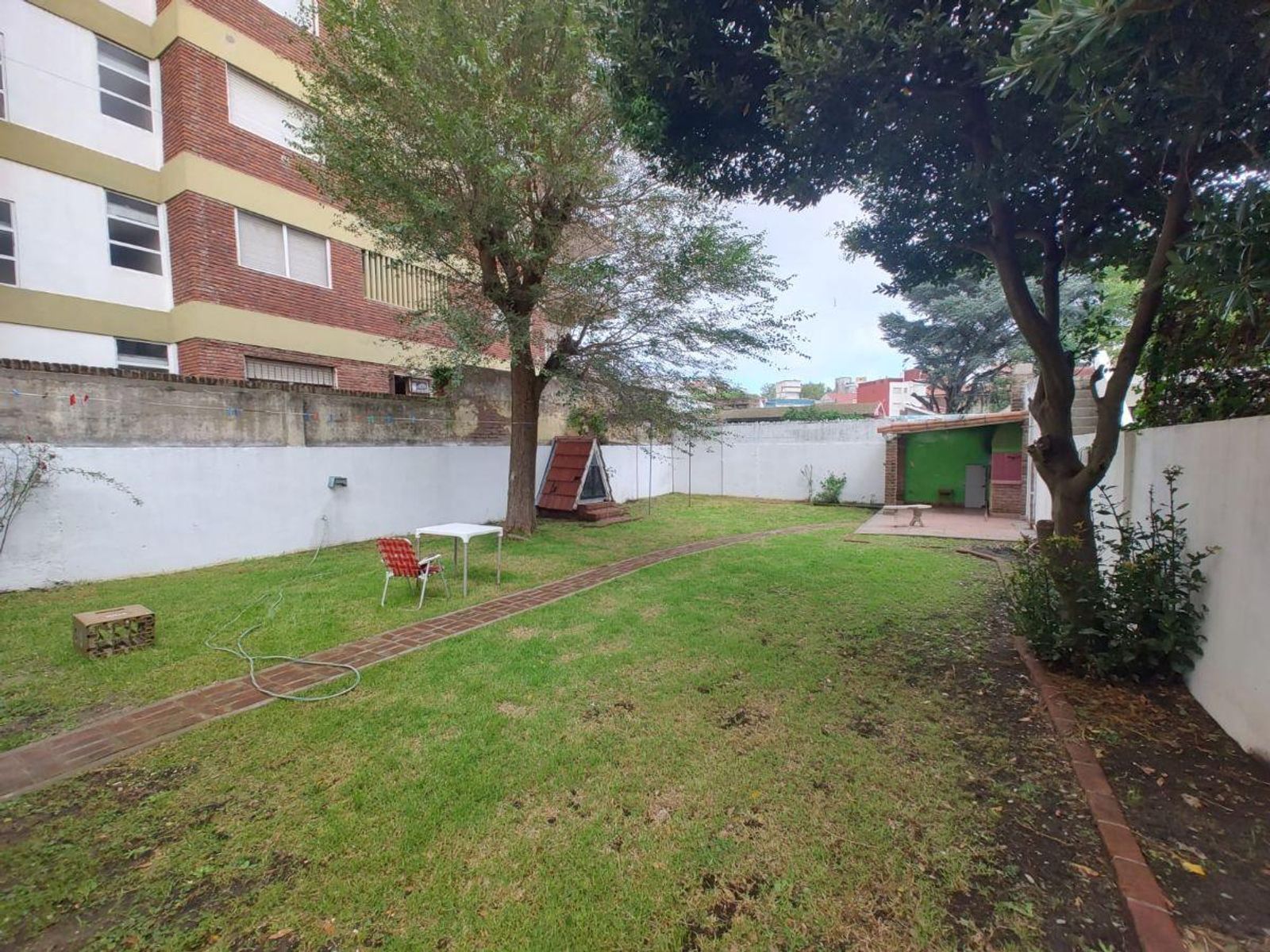 Excelente Chalet De 4 Amb 172 Mts Cub Y 100mts Parque Calle 13 900 Miramar - 6