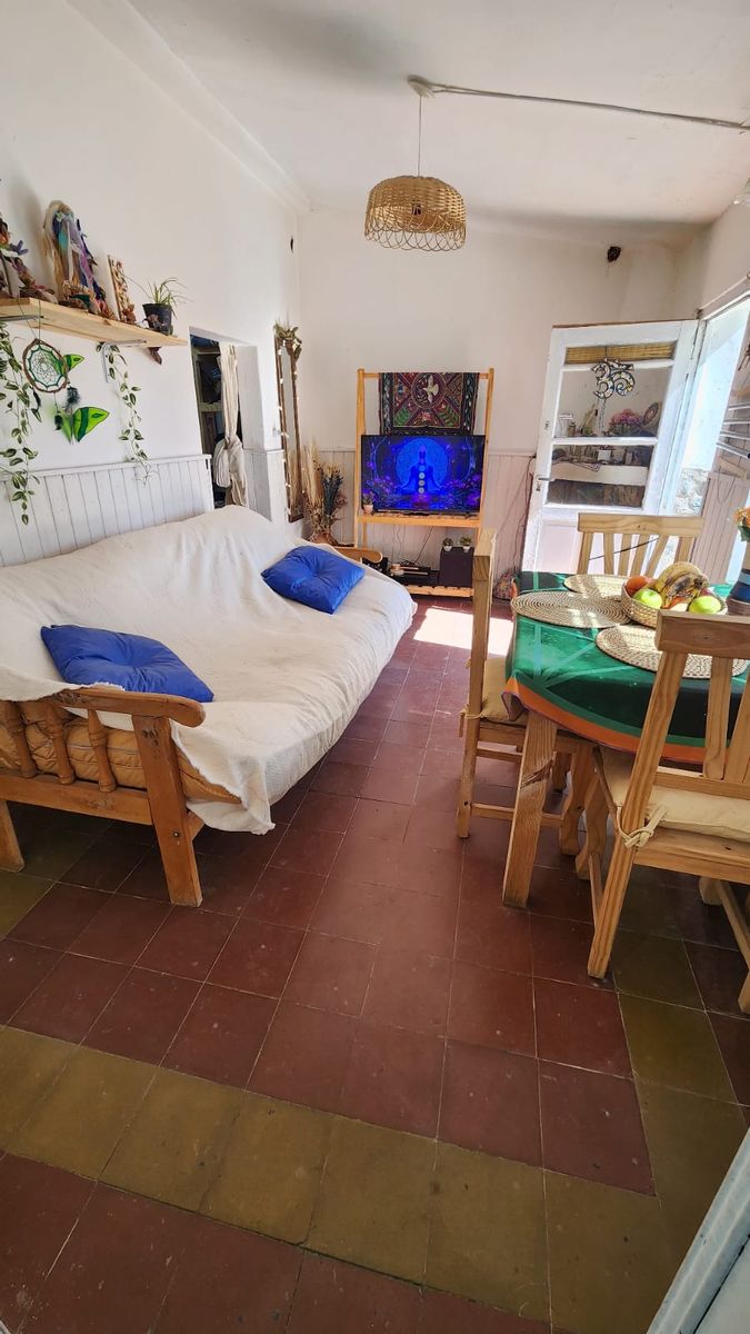 Excelente Lote con 2 casa 730mts cochera Sto Cabral 500 Barrios San Martin Capilla del monte — foto 2