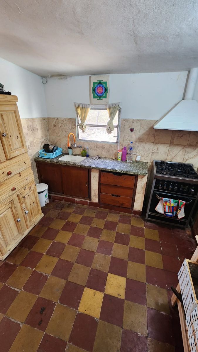 Excelente Lote con 2 casa 730mts cochera Sto Cabral 500 Barrios San Martin Capilla del monte — foto 10