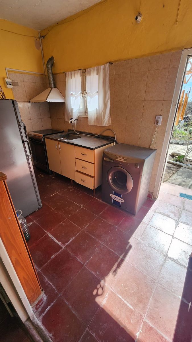Excelente Lote con 2 casa 730mts cochera Sto Cabral 500 Barrios San Martin Capilla del monte - 23