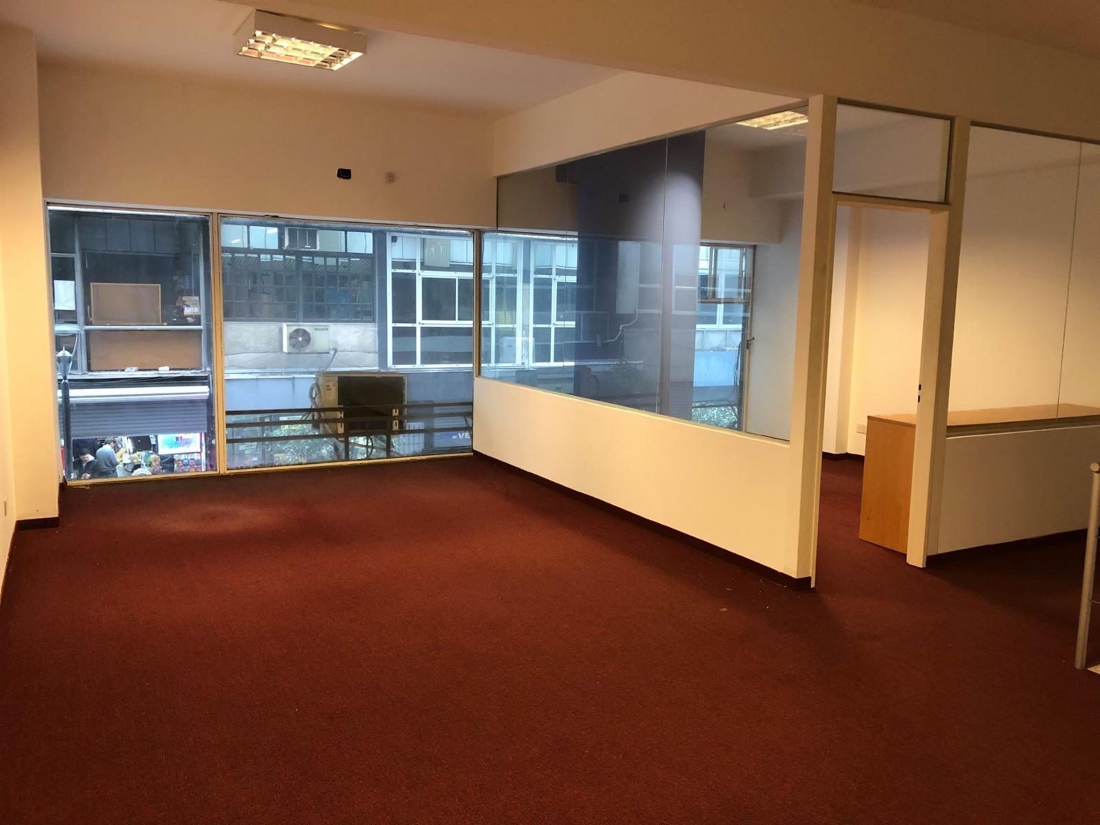 EXCELENTE LOCAL EN ALQUILER EN MICROCENTRO, EN 2 PLANTAS, DOBLE ALTURA. IMPECABLE. - 25