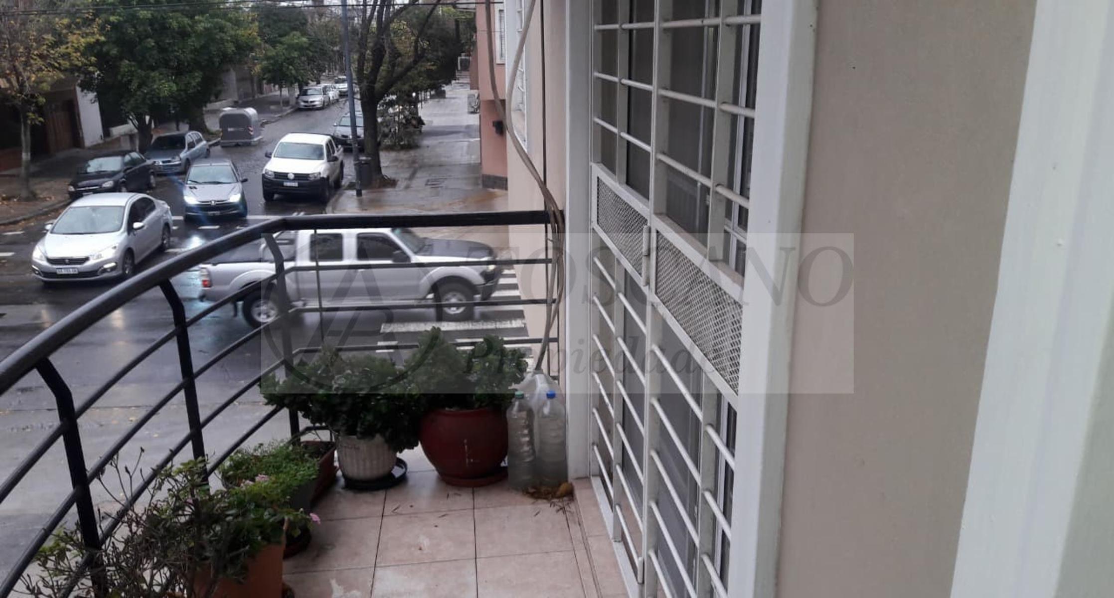 VENDO DPTO 2 AMB AL FRENTE EN LINIERS — foto 7