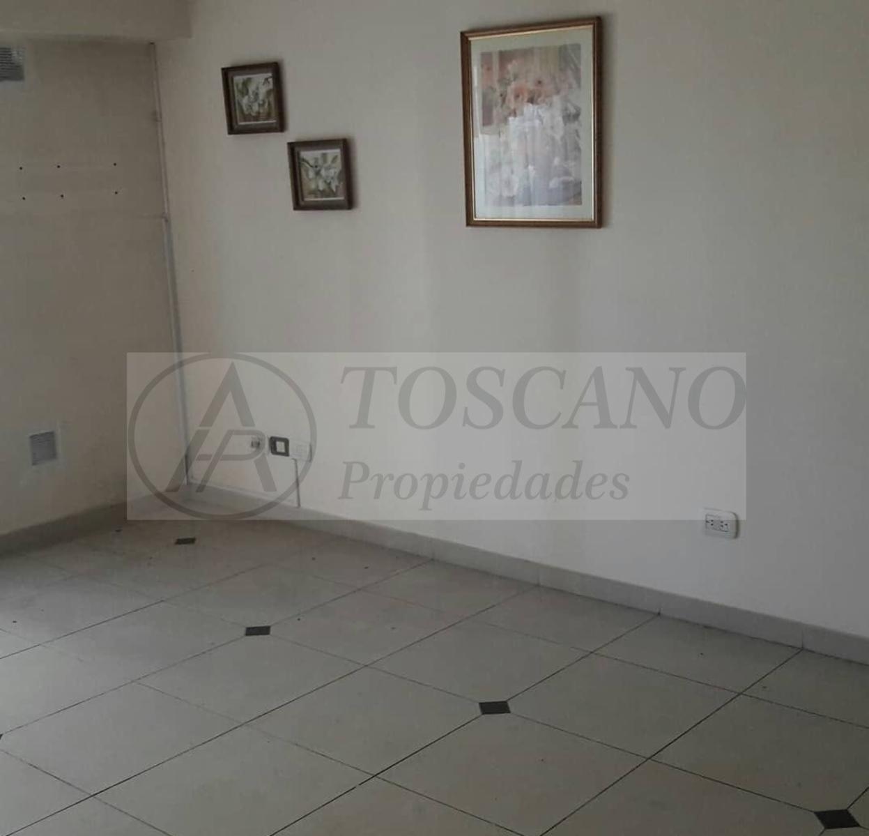 VENDO DPTO 2 AMB AL FRENTE EN LINIERS — foto 11
