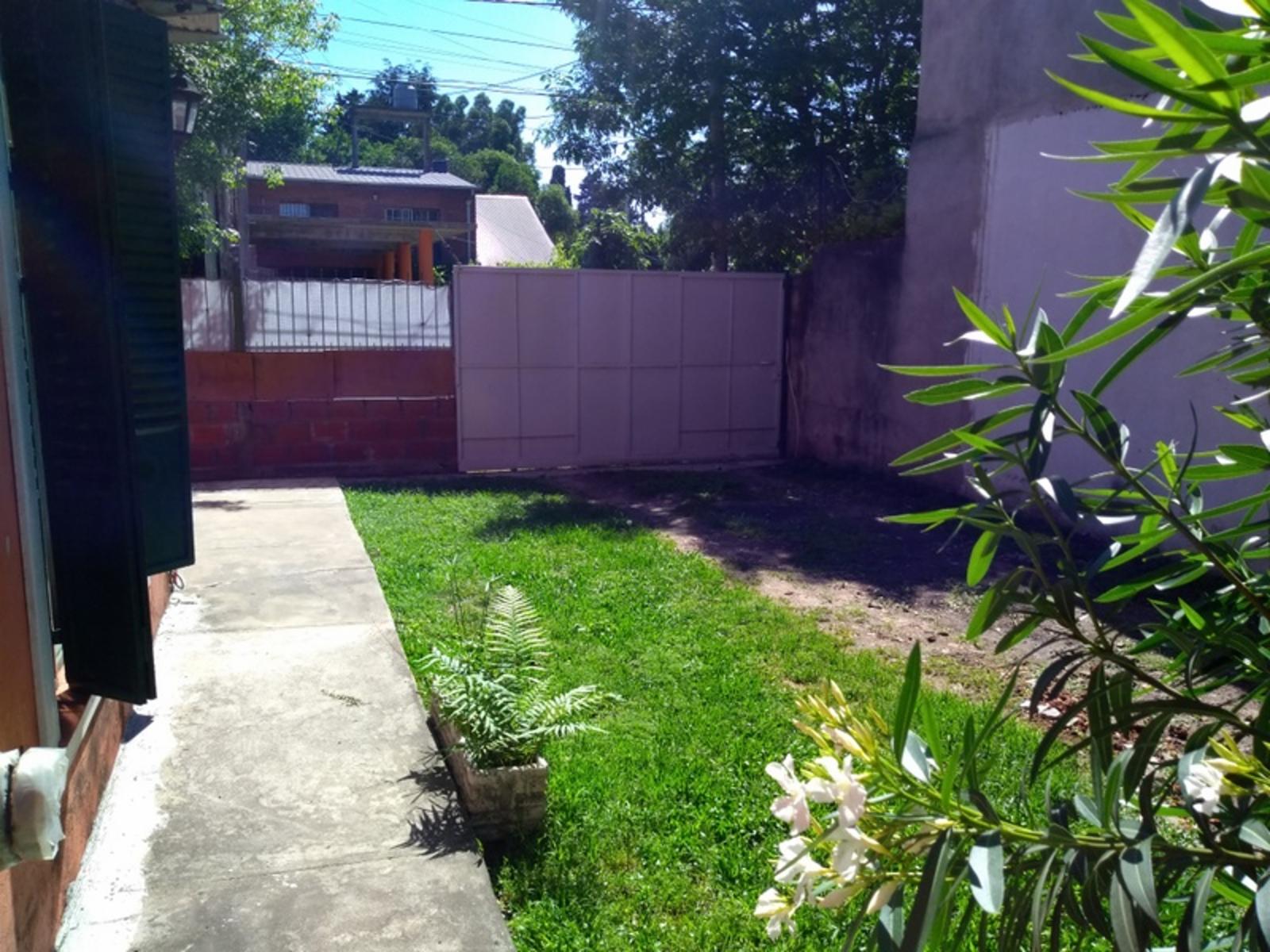 Propiedad Zona Céntrica - Fácil accesos - obre terreno de 500mts2 - 15