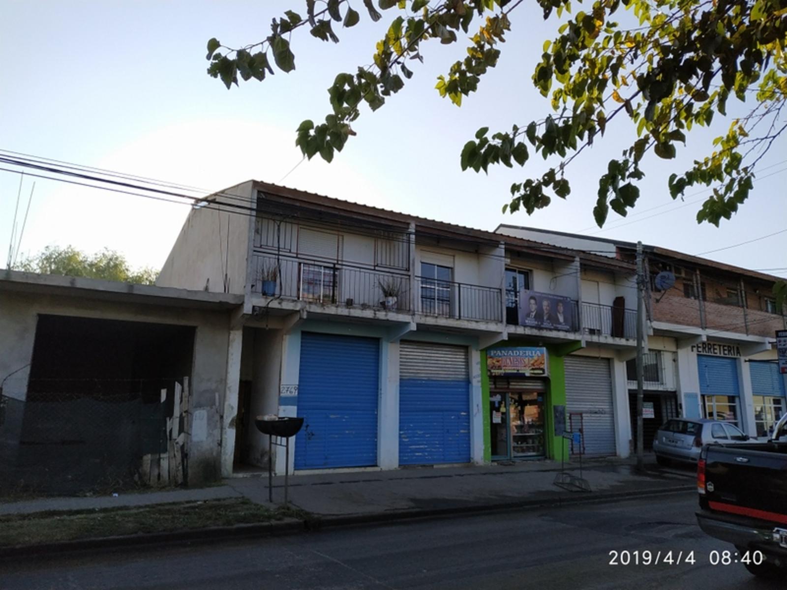 4 Locales + 4 Dptos. en planta Alta - buen ingreso mensual - ideal inversión — foto 2