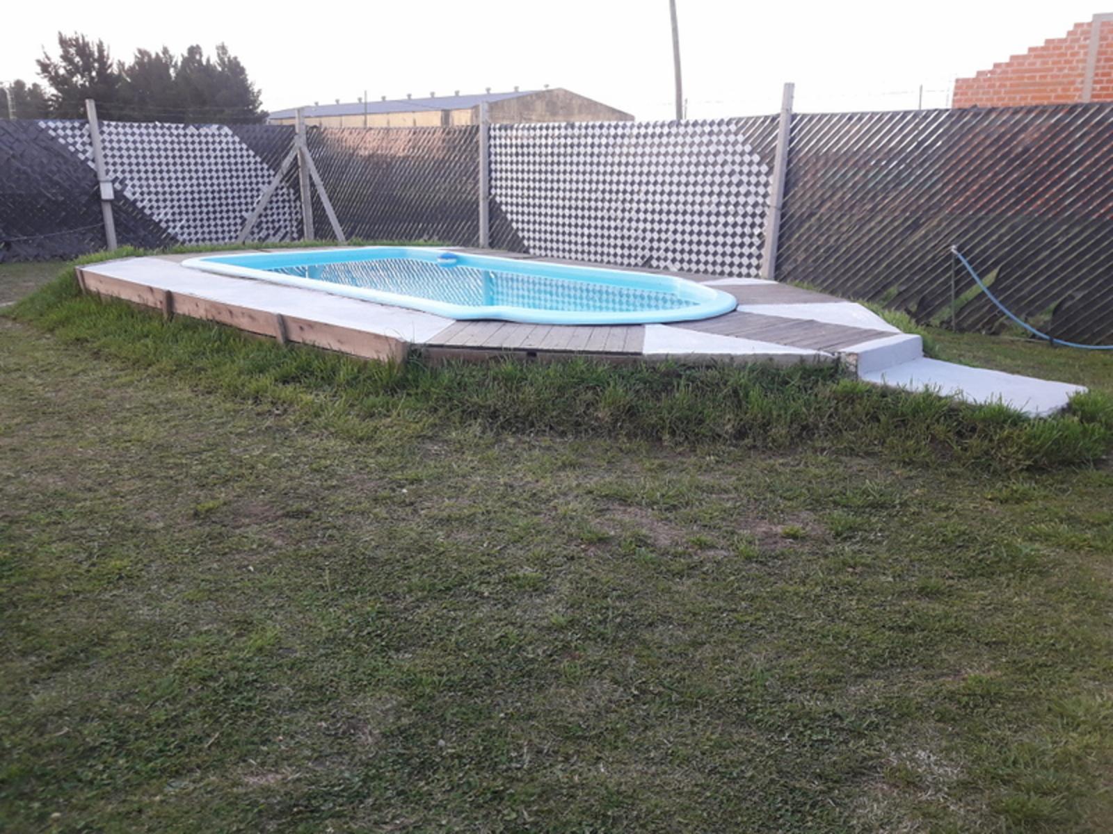 Casa Barrio Semi Cerrado Cerro Rico - Excelente estado - Pileta