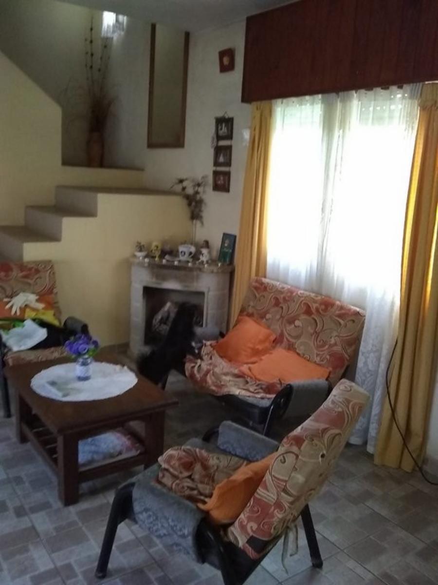 CASA EN 2 PLANTAS - SOBRE AMPLIO LOTE DE 22 X 55 - TODO PARQUIZADO — foto 6