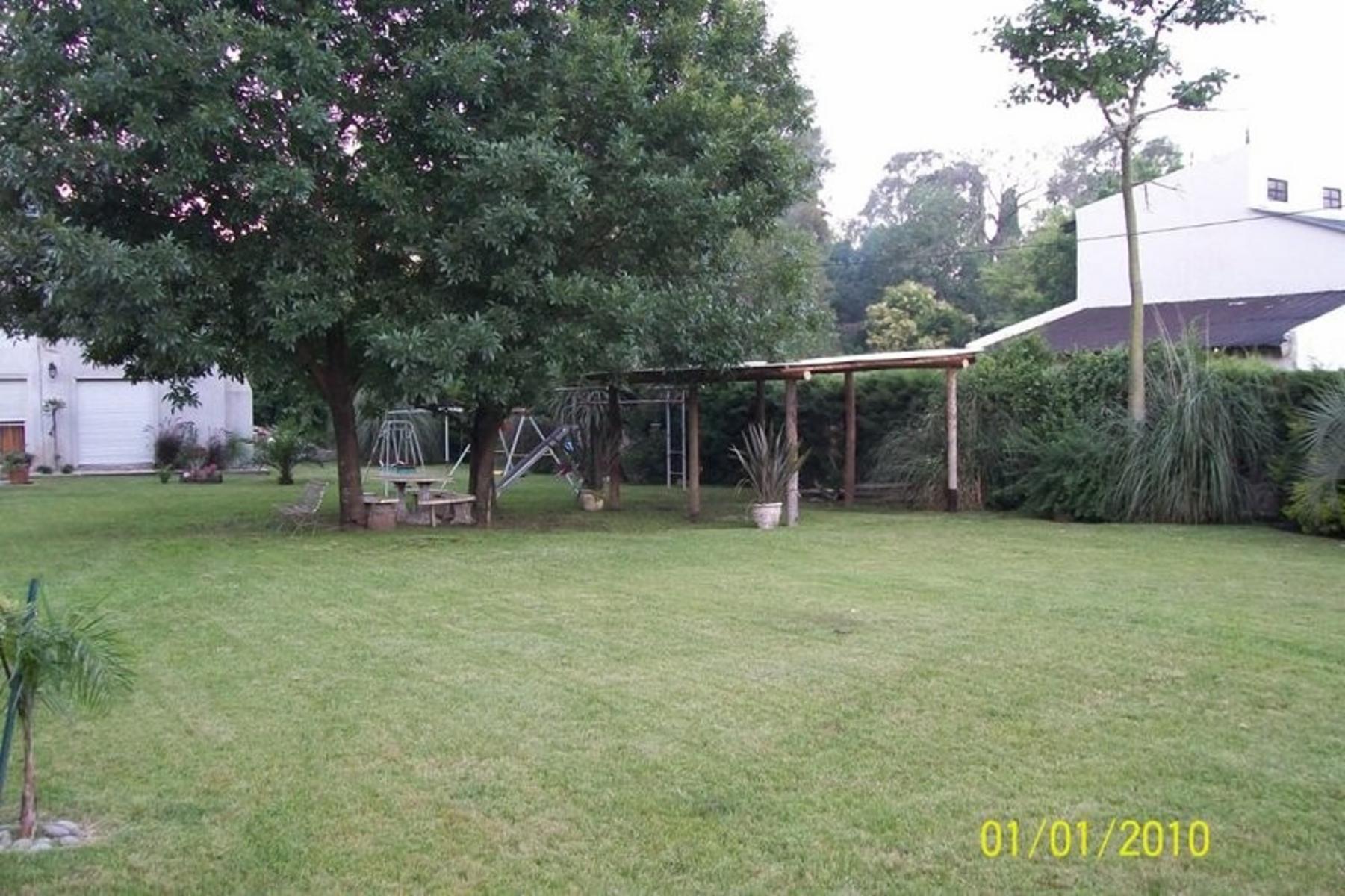 CASA EN 2 PLANTAS - SOBRE AMPLIO LOTE DE 22 X 55 - TODO PARQUIZADO — foto 7
